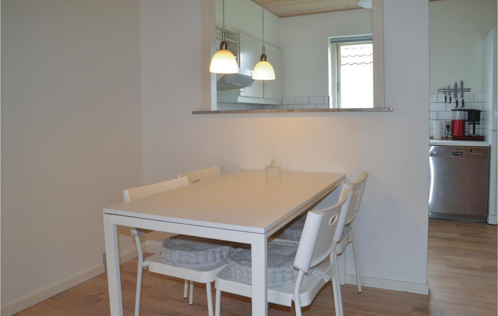 Cozy Apartment In Varde With Kitchen Ngoại thất bức ảnh
